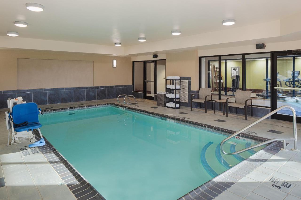 Courtyard By Marriott Ithaca Airport/University Екстер'єр фото