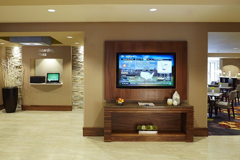 Courtyard By Marriott Ithaca Airport/University Екстер'єр фото