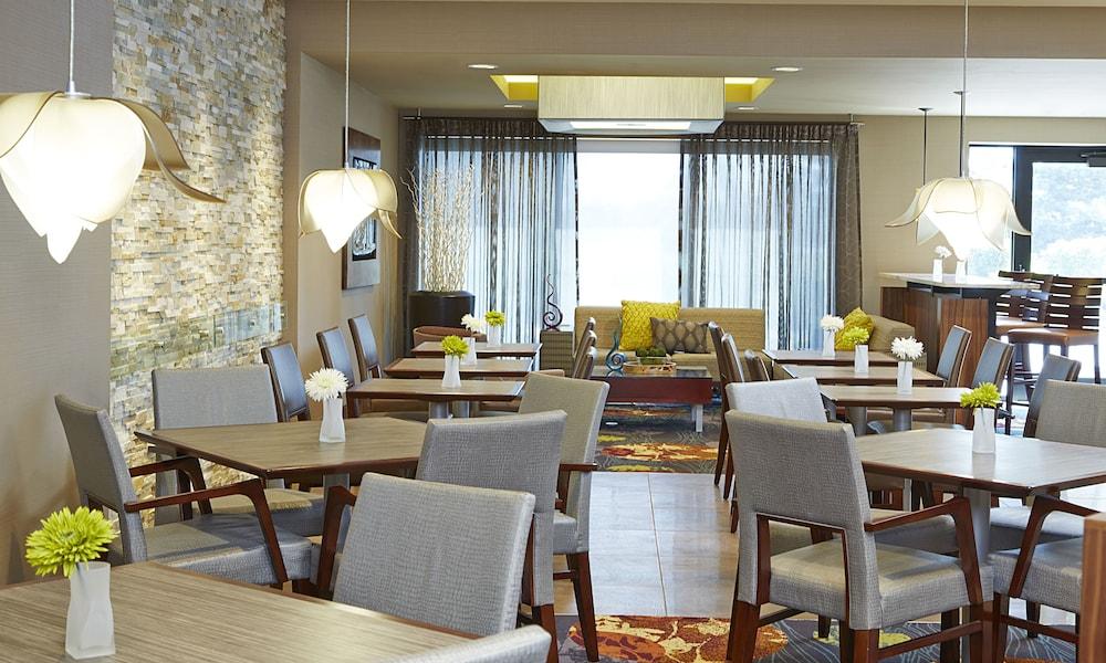 Courtyard By Marriott Ithaca Airport/University Екстер'єр фото