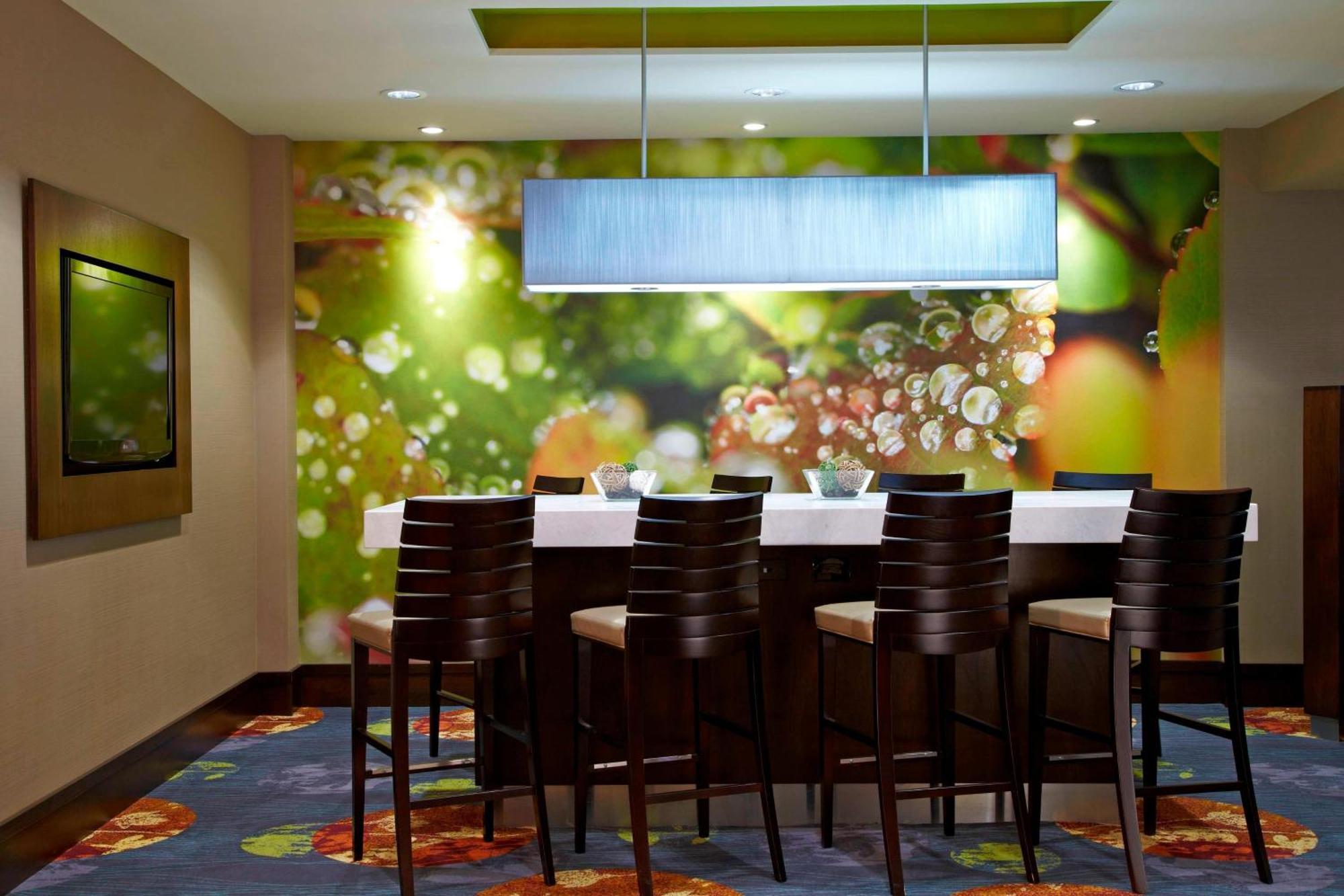 Courtyard By Marriott Ithaca Airport/University Екстер'єр фото
