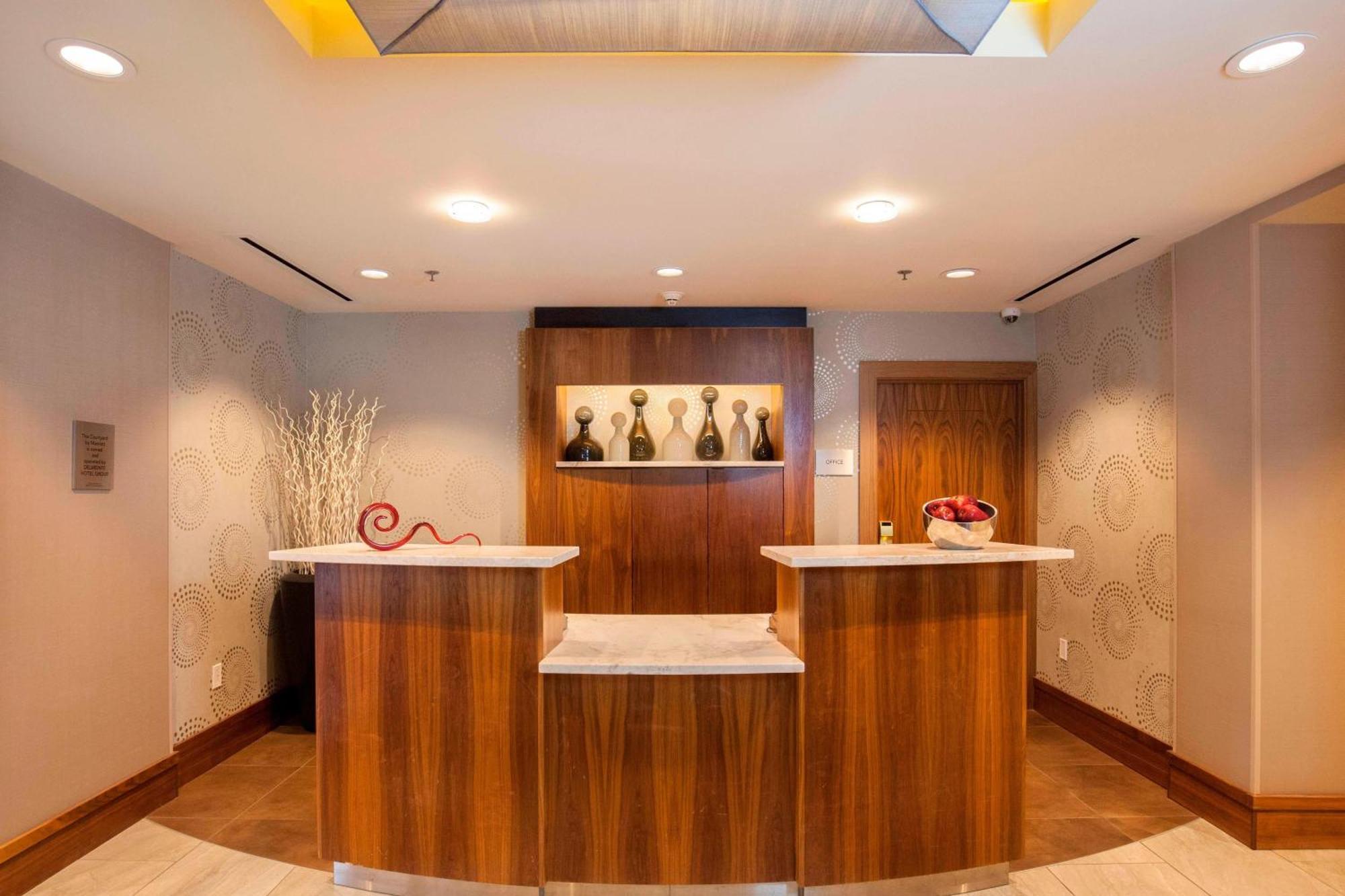 Courtyard By Marriott Ithaca Airport/University Екстер'єр фото
