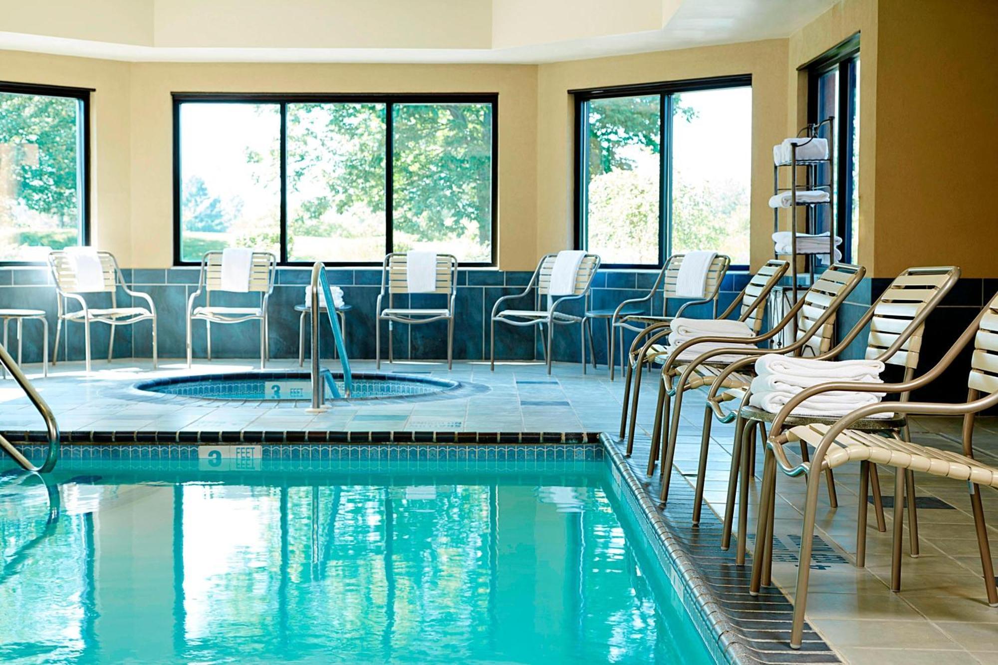 Courtyard By Marriott Ithaca Airport/University Екстер'єр фото