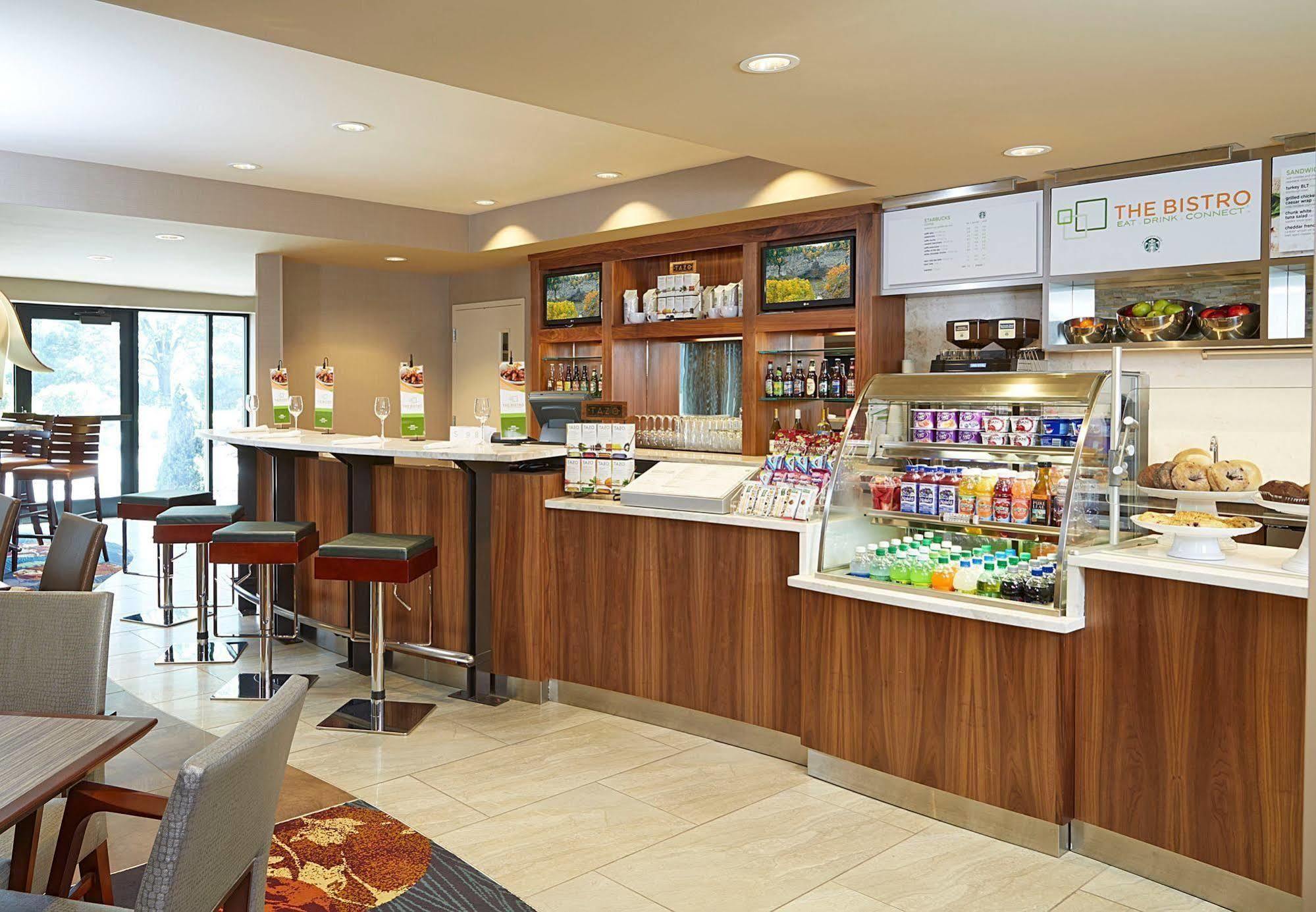 Courtyard By Marriott Ithaca Airport/University Екстер'єр фото