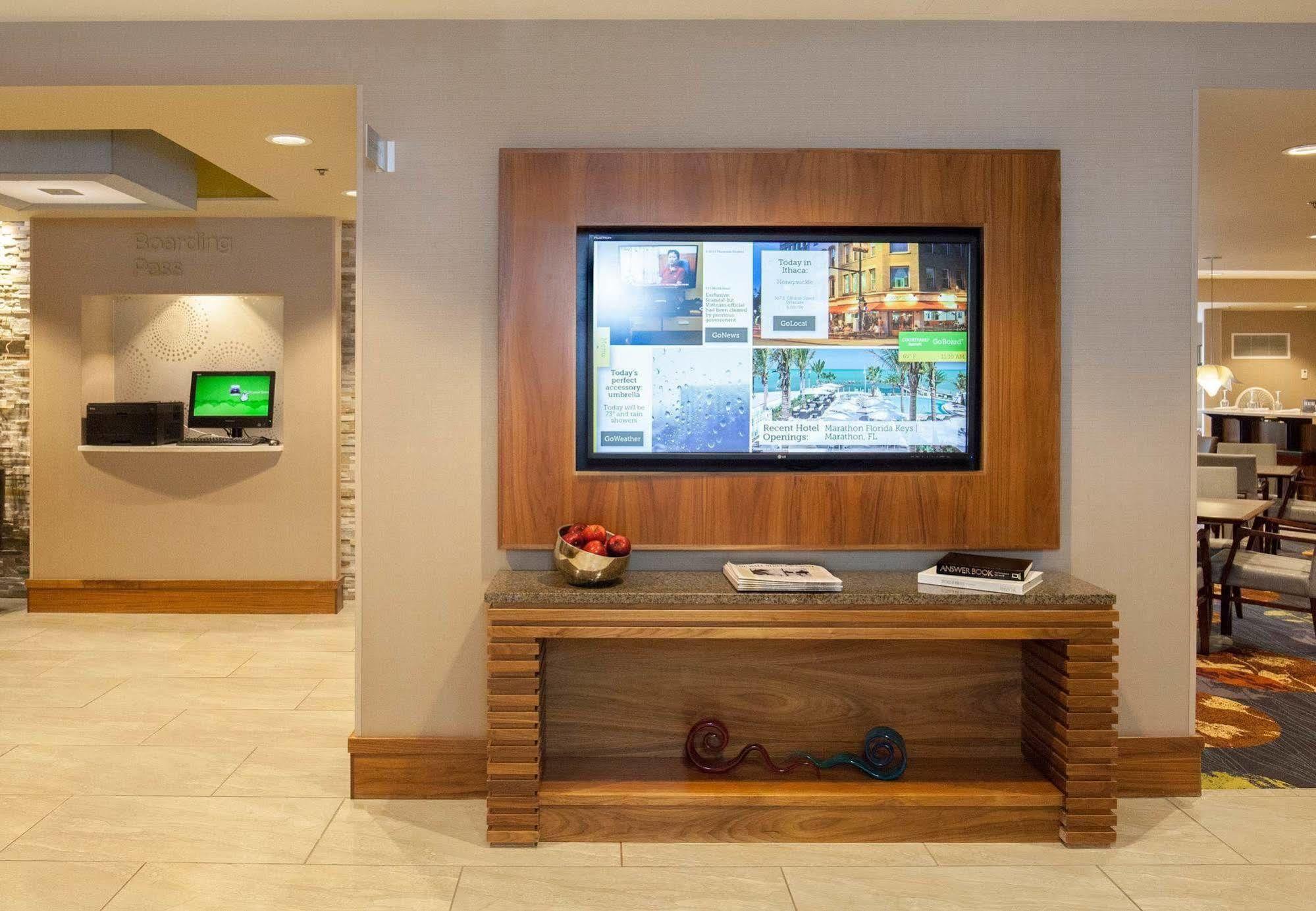 Courtyard By Marriott Ithaca Airport/University Екстер'єр фото