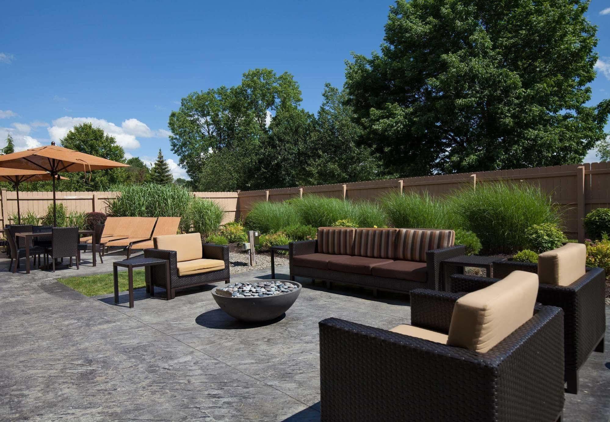 Courtyard By Marriott Ithaca Airport/University Екстер'єр фото